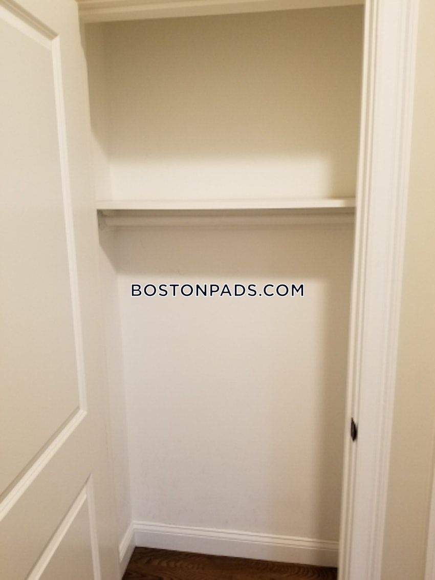 BOSTON - ROXBURY - 4 Beds, 1 Bath - Image 65