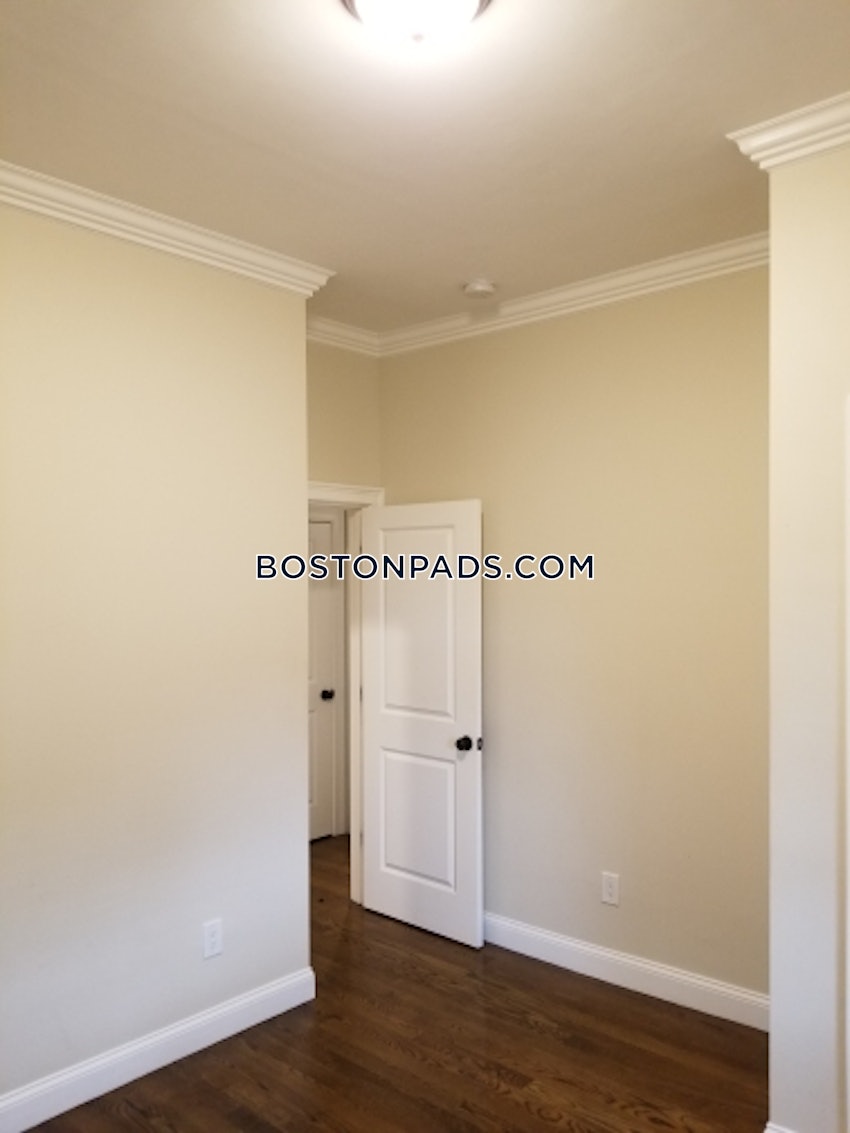 BOSTON - ROXBURY - 4 Beds, 1 Bath - Image 62