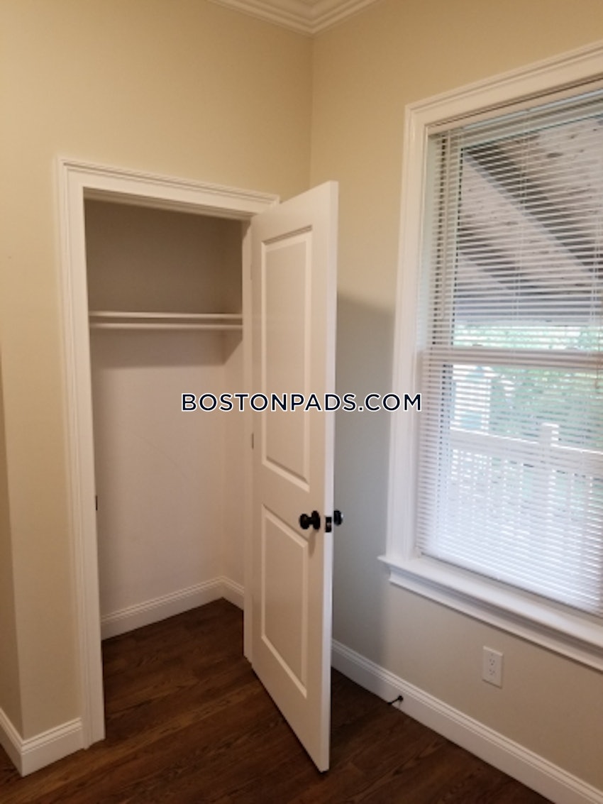 BOSTON - ROXBURY - 4 Beds, 1 Bath - Image 60