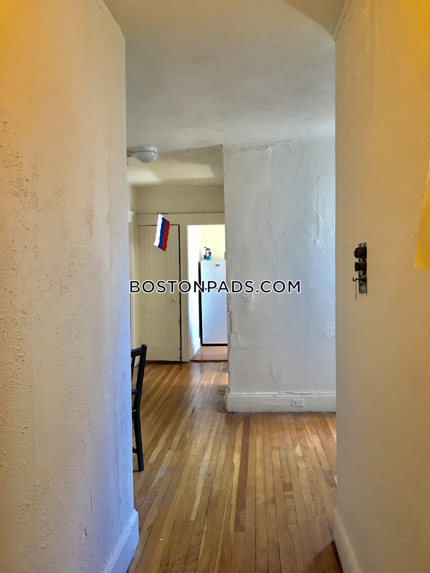 BOSTON - FENWAY/KENMORE - 1 Bed, 1 Bath - Image 4