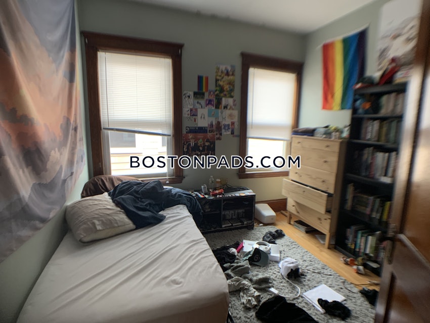 MEDFORD - TUFTS - 1 Bed, 1 Bath - Image 15