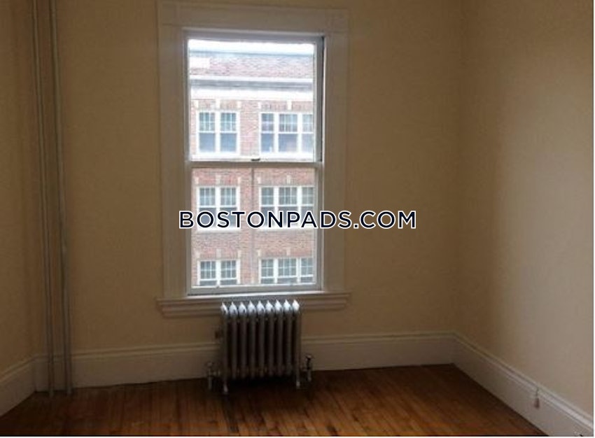 CAMBRIDGE - HARVARD SQUARE - 1 Bed, 1 Bath - Image 2