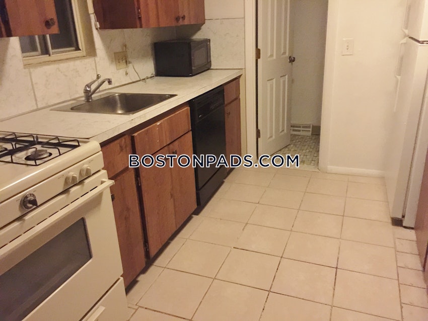 Cambridge - Central Square/Cambridgeport - 4 Beds, 2.5 Baths - Image 4