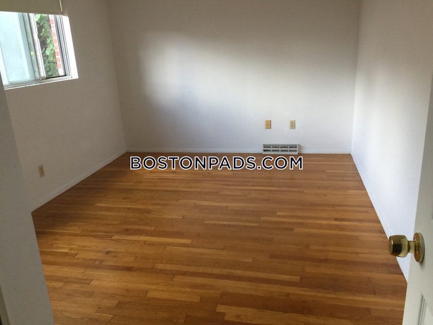 Cambridge - Central Square/Cambridgeport - 4 Beds, 2.5 Baths - Image 11