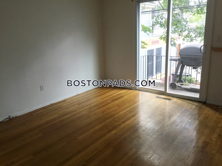 Cambridge - Central Square/Cambridgeport - 4 Beds, 2.5 Baths - Image 10