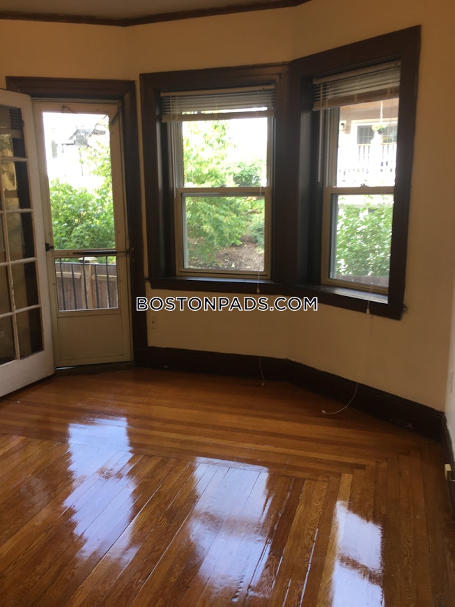 Somerville - $2,350+ /mo