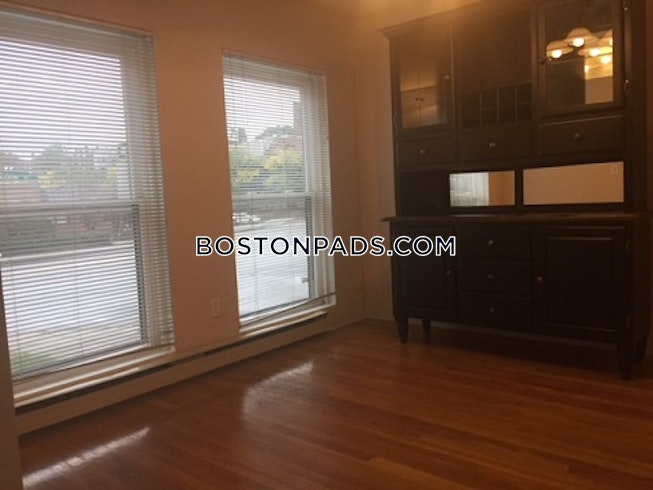 Boston - $3,400+ /mo