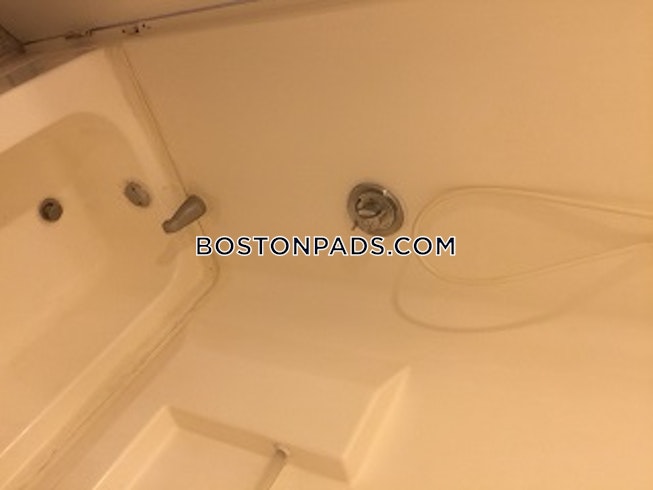 Boston - $3,400+ /mo