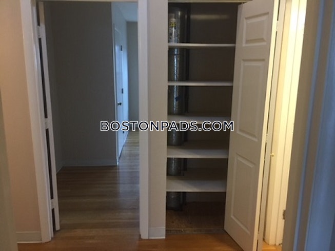 Boston - $3,400+ /mo