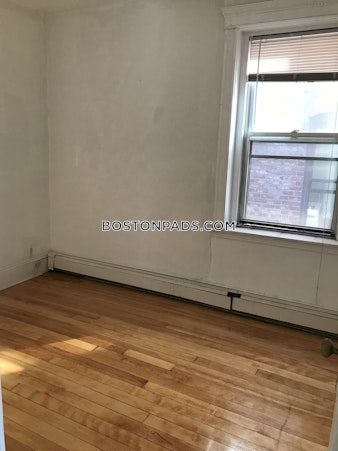 Commonwealth Ave. Boston