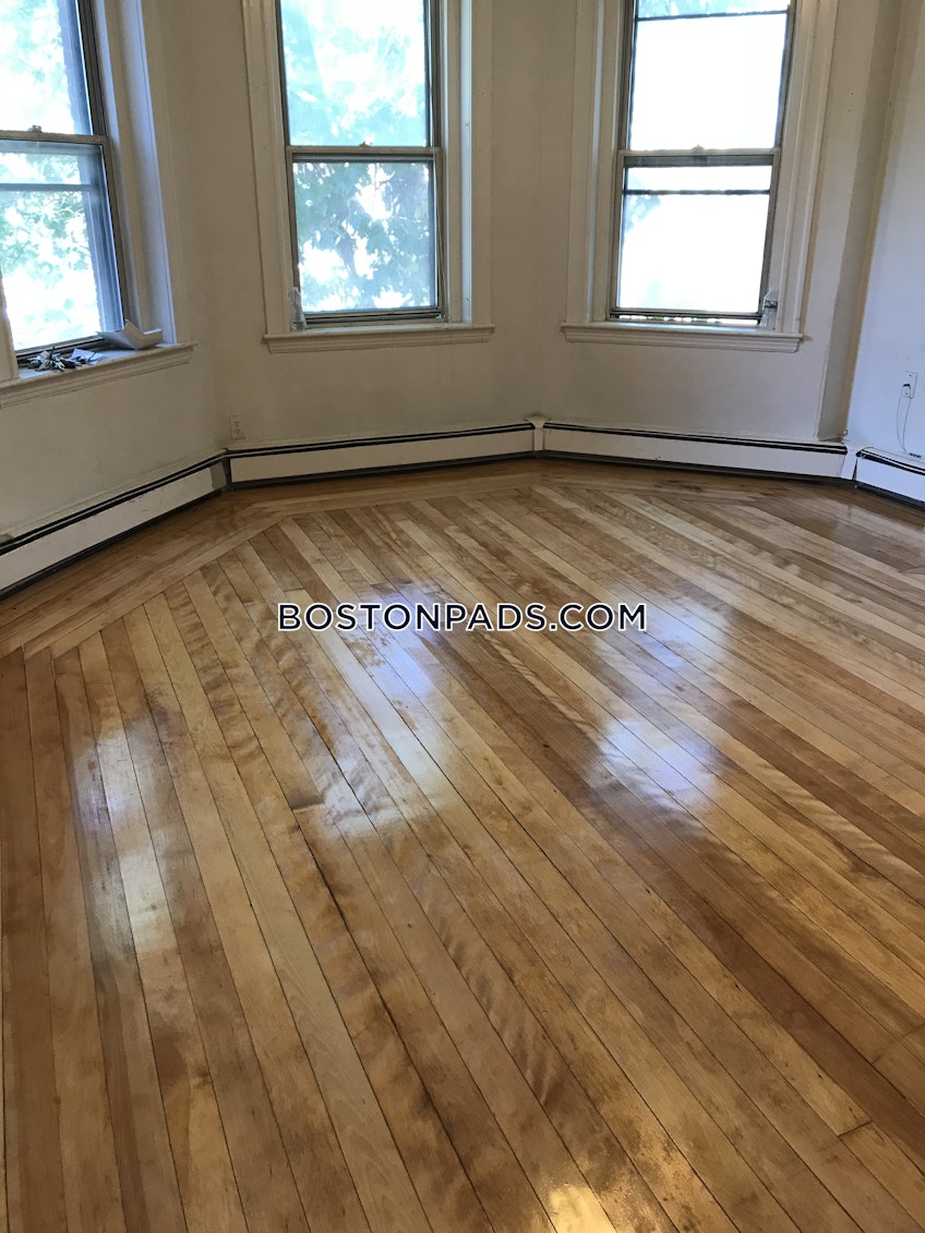 Boston - $3,800+ /month