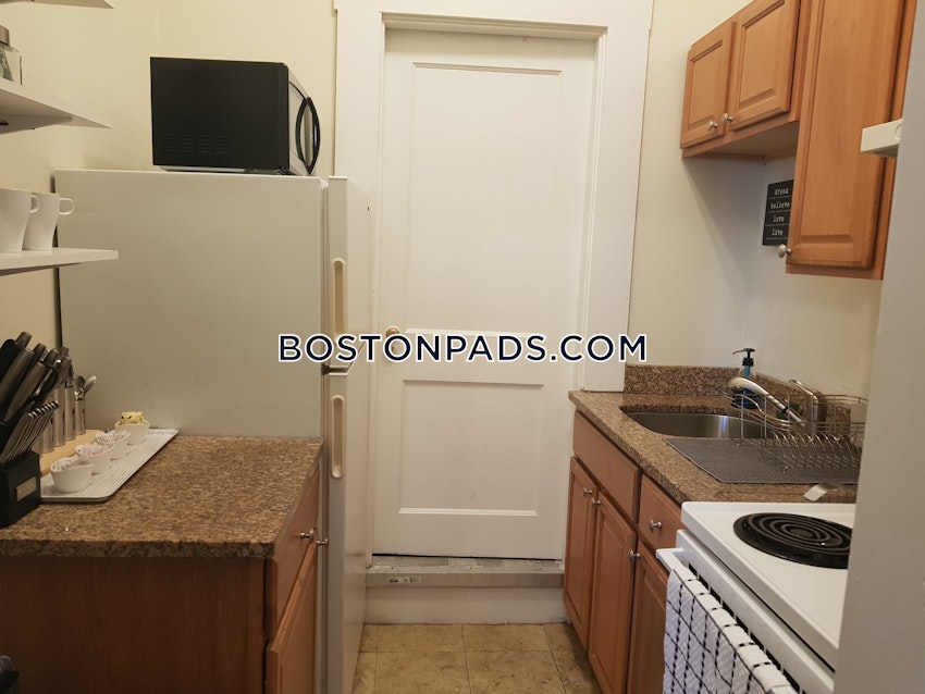 BOSTON - FENWAY/KENMORE - 2 Beds, 1 Bath - Image 2