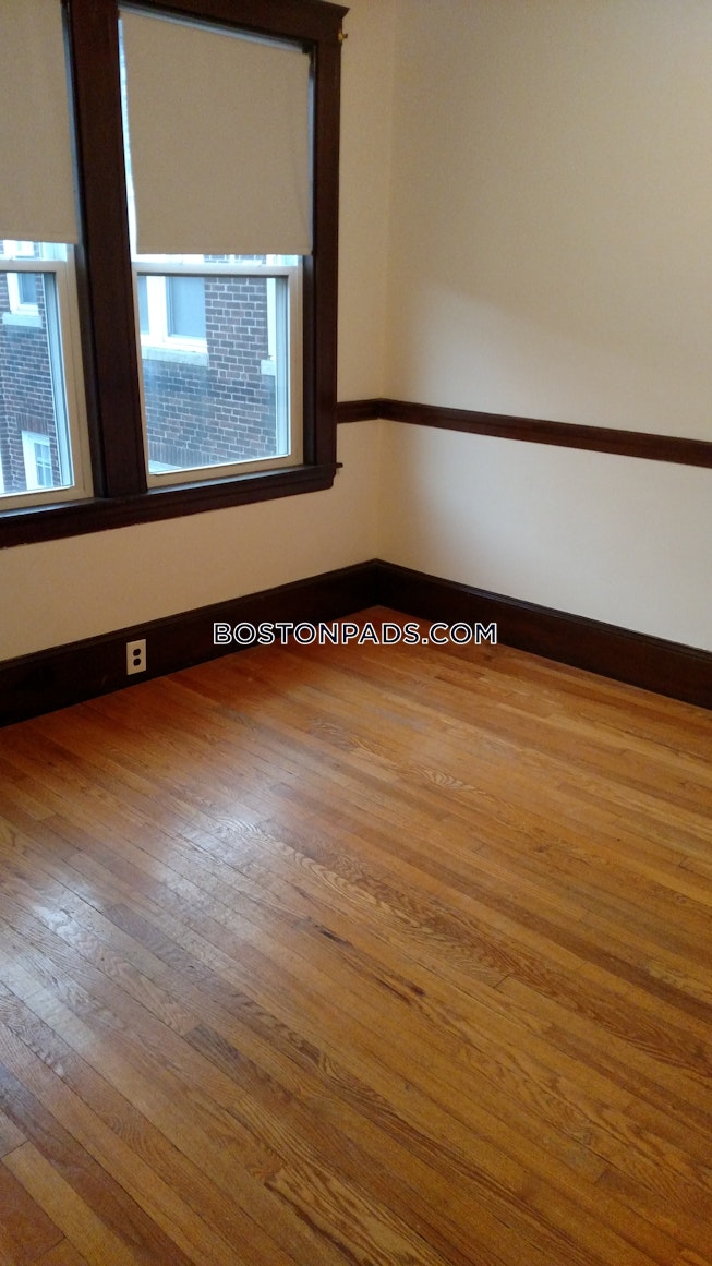 Somerville - $2,600+ /mo