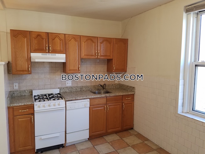Boston - $2,600+ /mo