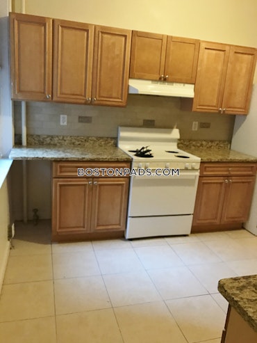 Brookline - 4 Beds, 2 Baths