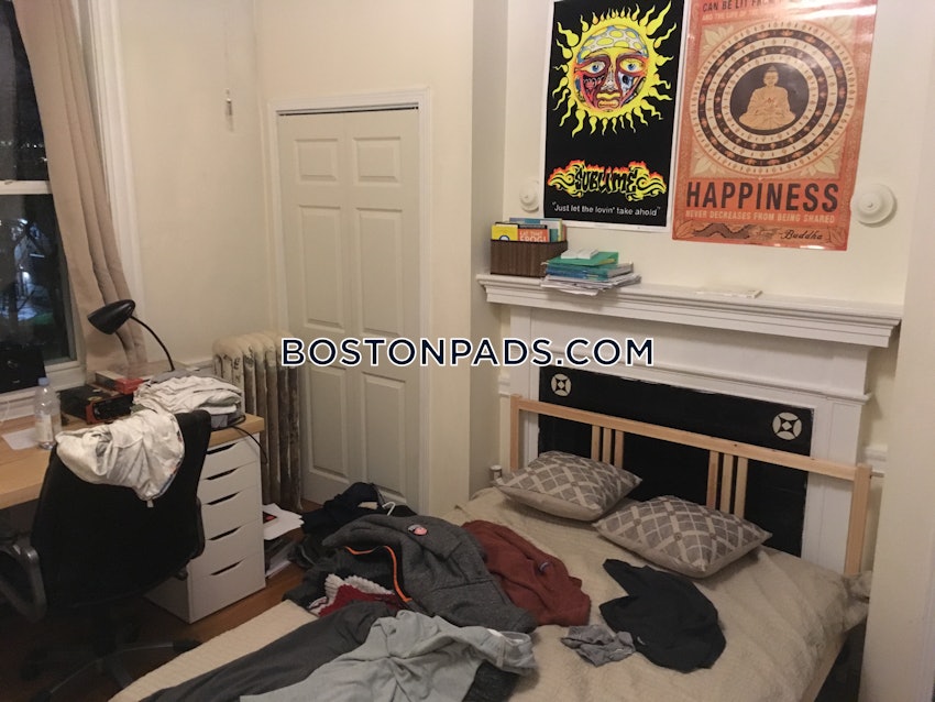 Brookline - Boston University - 4 Beds, 1 Bath - Image 2
