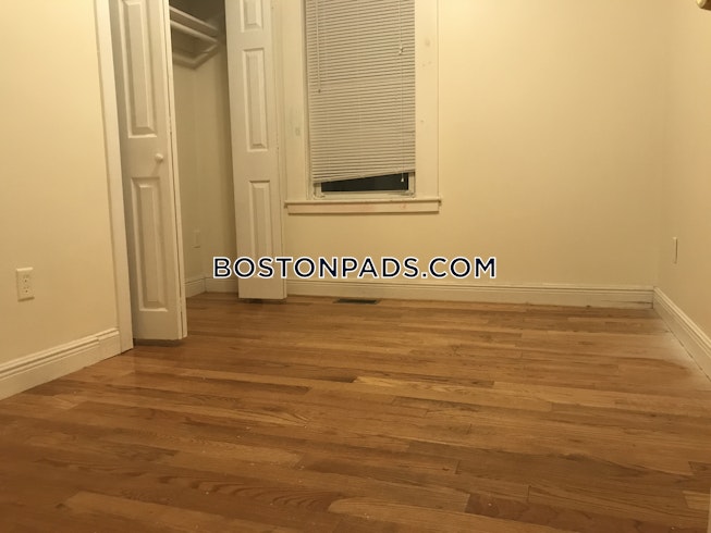 Waltham - $3,800+ /mo