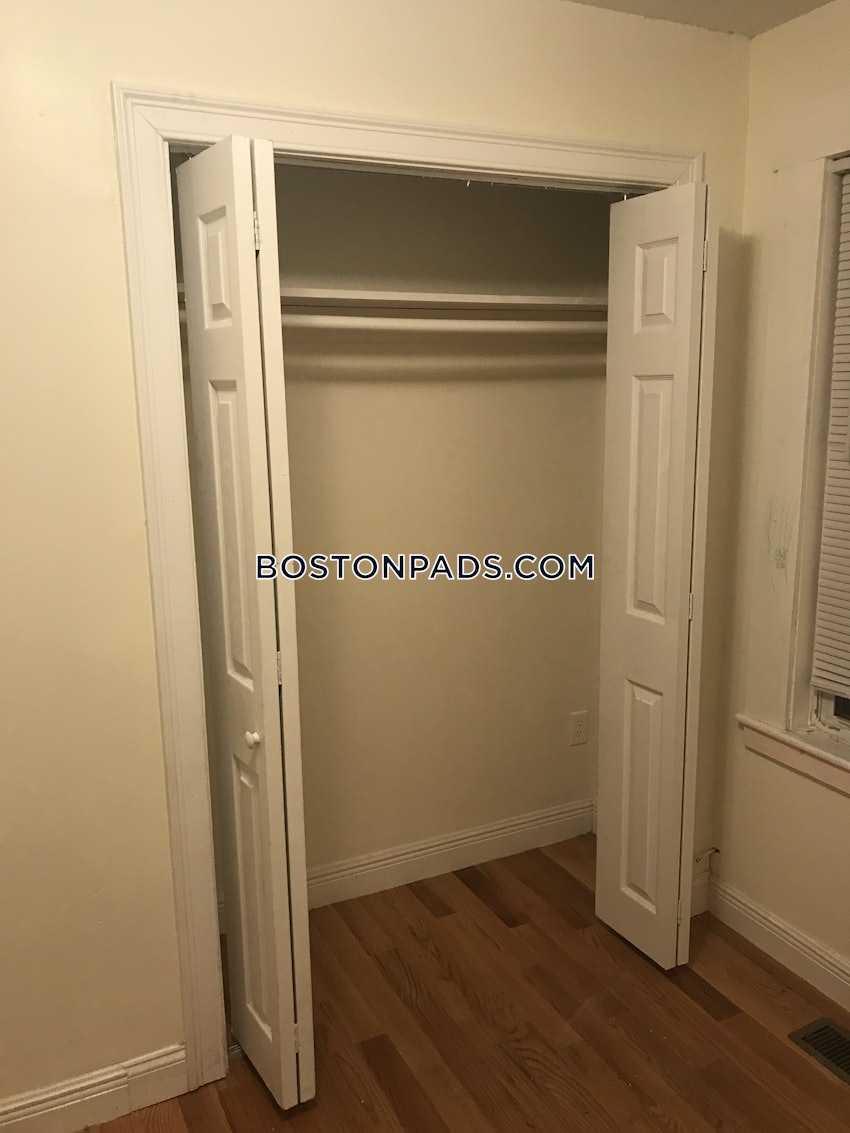 Waltham - 4 Beds, 2 Baths - Image 8