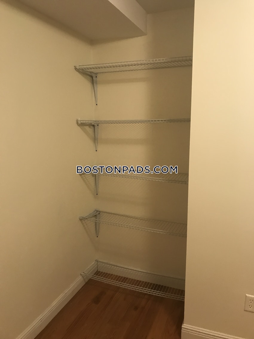 Waltham - 4 Beds, 2 Baths - Image 7