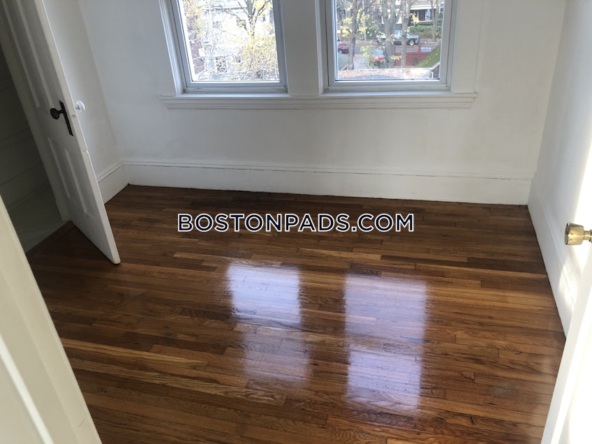 Somerville - $2,700+ /month