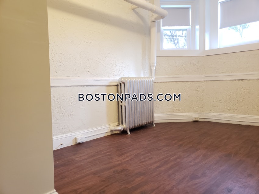 BOSTON - FENWAY/KENMORE - 1 Bed, 1 Bath - Image 16