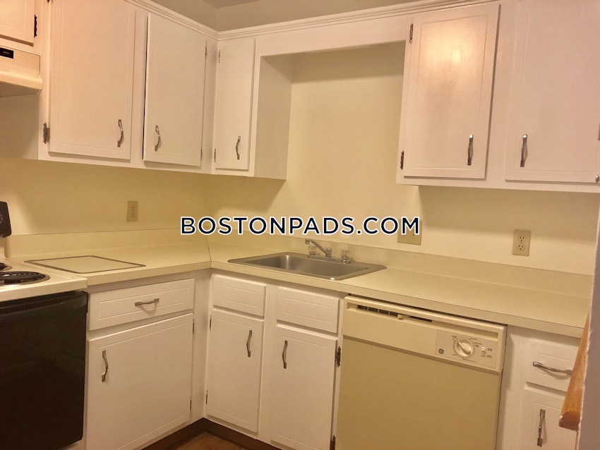 WOBURN - 2 Beds, 1 Bath - Image 4