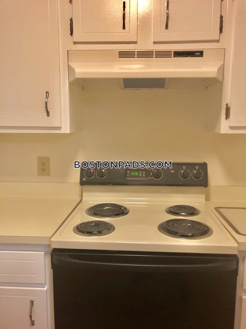 WOBURN - 2 Beds, 1 Bath - Image 1