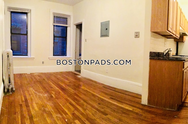 Boston - $3,200+ /mo