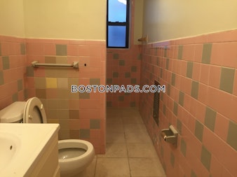 Commonwealth Ave. Boston