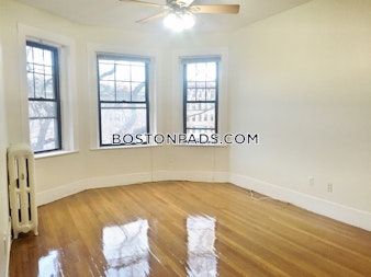 Commonwealth Ave. Boston