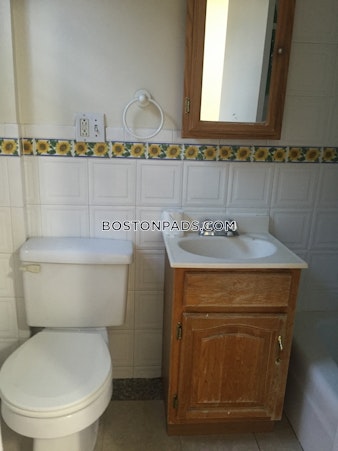 Commonwealth Ave. Boston