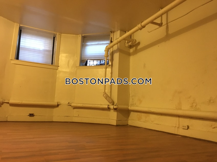 Boston - $2,850+ /month