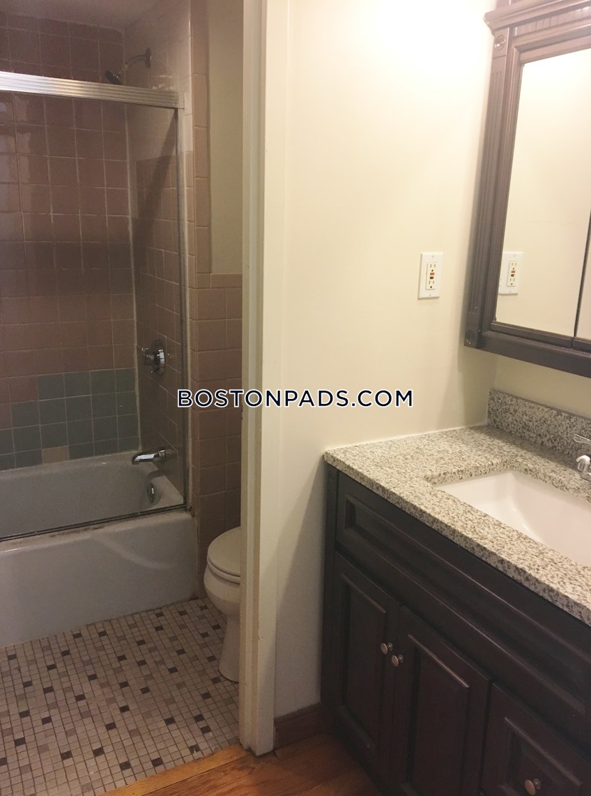 Boston - $2,200+ /month