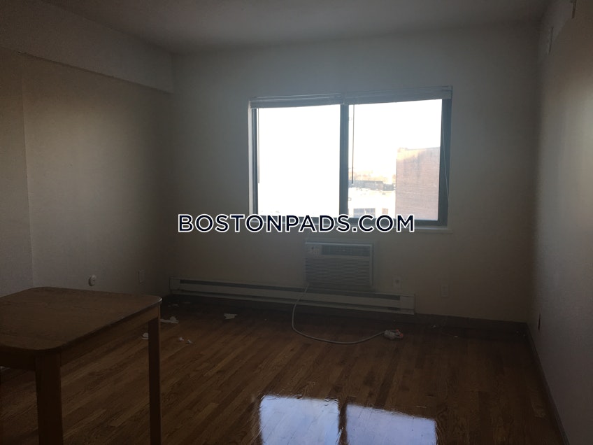 Boston - $2,200+ /month