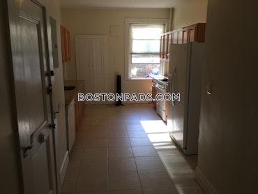 Brookline - 4 Beds, 2 Baths