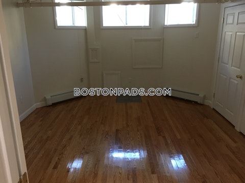 Euston St. Brookline photo 19