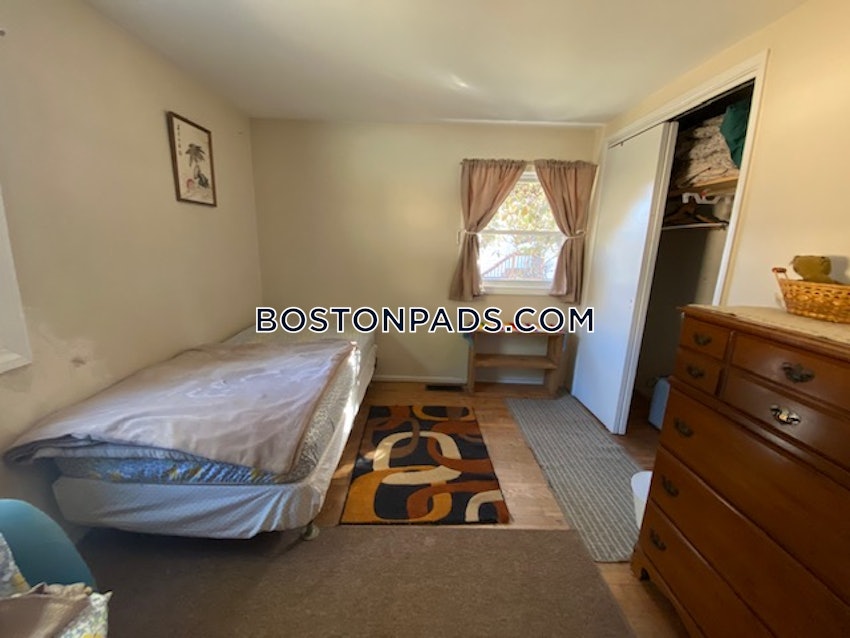 Boston - Hyde Park - 1 Bed, 1 Bath - Image 8