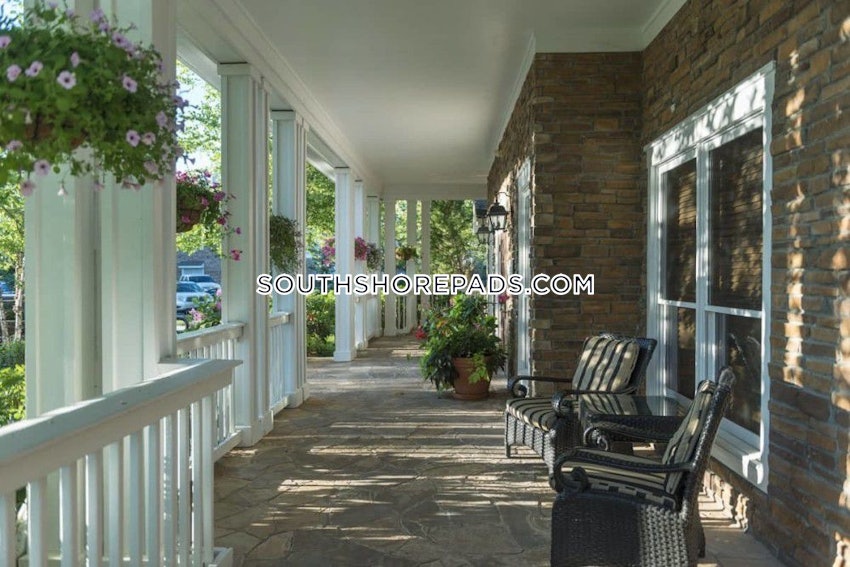 BRAINTREE - 2 Beds, 2 Baths - Image 9