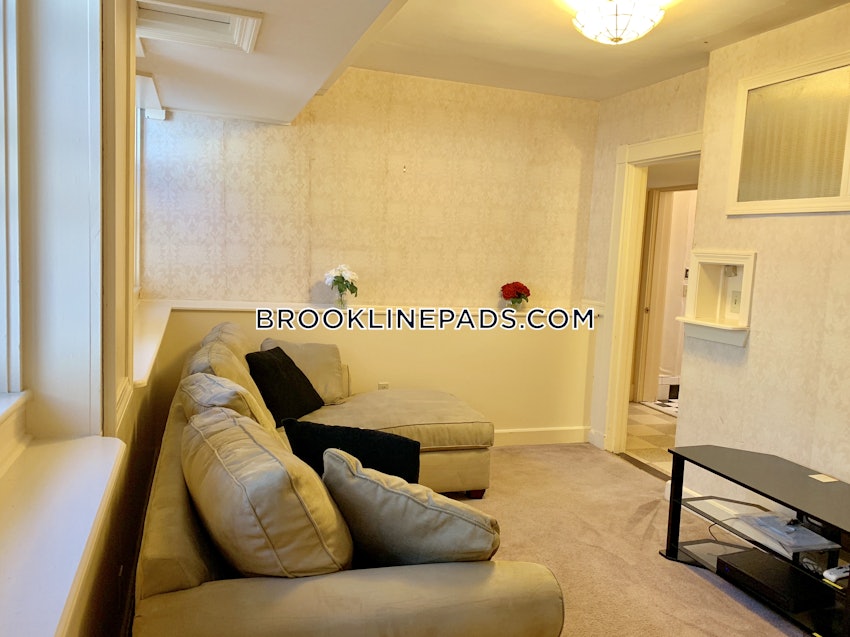 BROOKLINE - BEACONSFIELD - 1 Bed, 1 Bath - Image 6