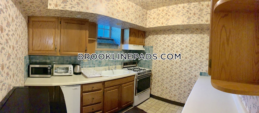 BROOKLINE - BEACONSFIELD - 1 Bed, 1 Bath - Image 13