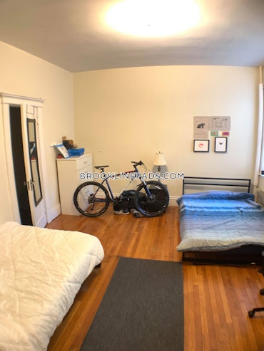 Brookline - 3 Beds, 2 Baths