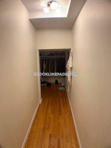 Brookline - 4 Beds, 2 Baths