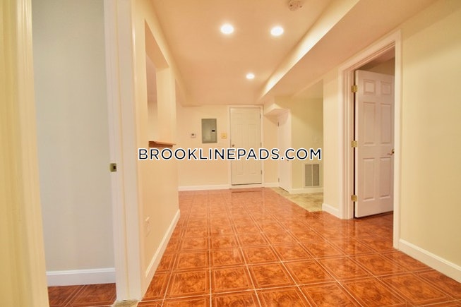 Brookline - $4,900+ /mo