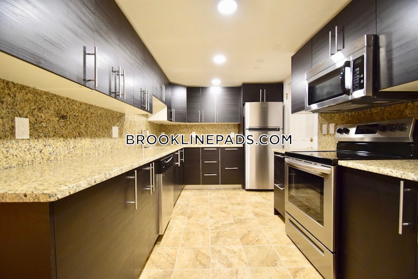 BROOKLINE- BOSTON UNIVERSITY - 3 Beds, 2 Baths - Image 5