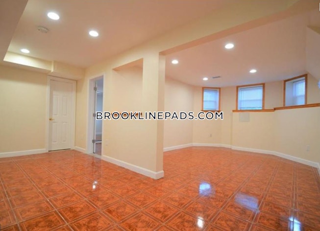 Brookline - $3,600+ /mo