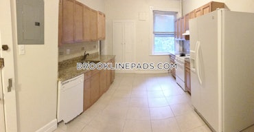 Boston University, Brookline, MA - 4 Beds, 2 Baths - $6,100 - ID#4531357