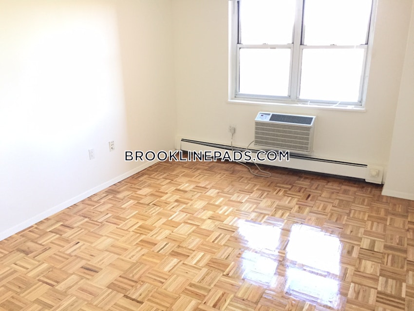 BROOKLINE- BOSTON UNIVERSITY - 2 Beds, 1.5 Baths - Image 3