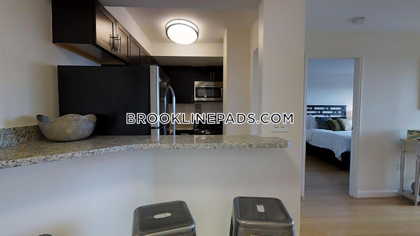 BROOKLINE- BOSTON UNIVERSITY - 3 Beds, 1.5 Baths - Image 2