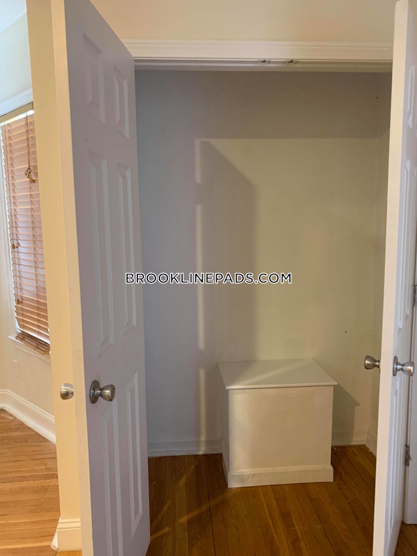BROOKLINE- BROOKLINE VILLAGE - 1 Bed, 2 Baths - Image 3