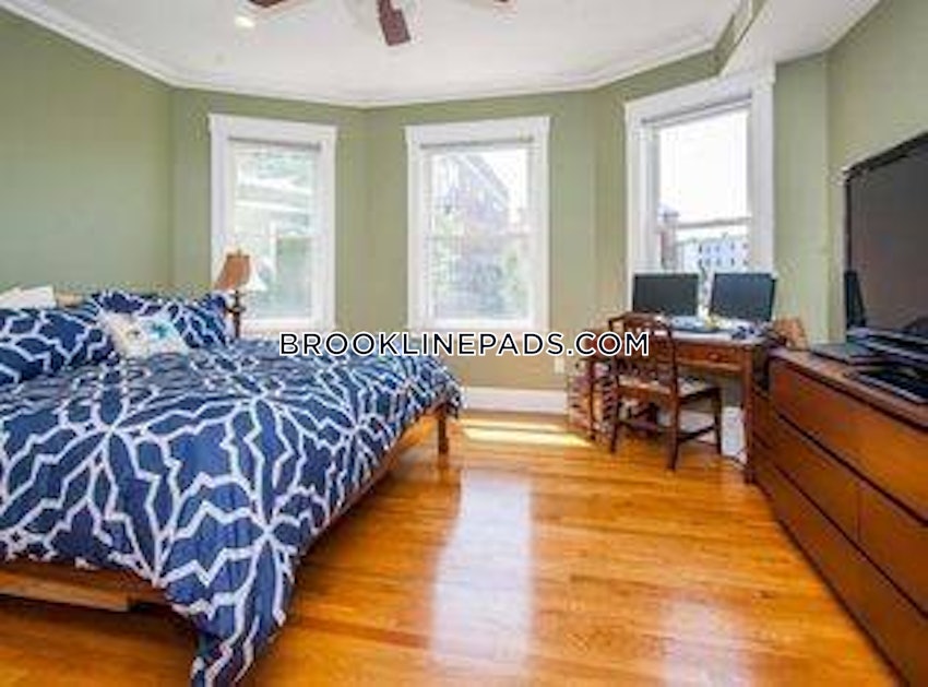 BROOKLINE- BROOKLINE VILLAGE - 3 Beds, 1.5 Baths - Image 7